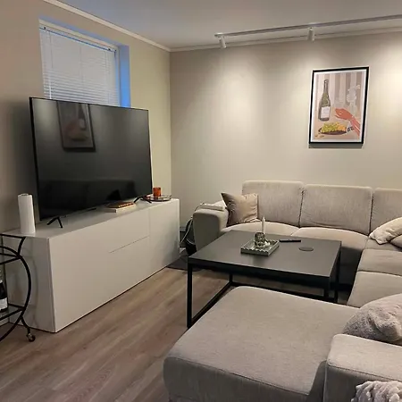 Modern 2 Bedroom With Ocean View